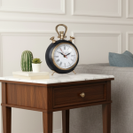 Luxury table clock