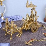CRAFTHUT Metal Brass Mahabharat/Geeta Arjun Chariot (Rath) with Krishna & Hanuman